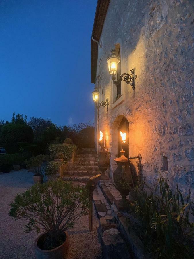 L'Abbaye Hotel Ла Кол-сюр-Лу Екстериор снимка